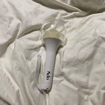 Ado 응원봉 화이트