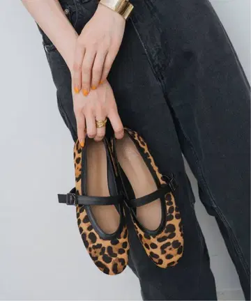 Spick&Span 레오파드 무늬 플랫슈즈