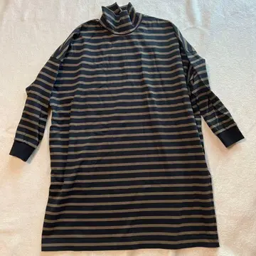 새상품급 비어즐리 beardsley 보더 하이넥 원피스