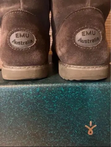 EMU Australia 다크 브라운 어그 부츠