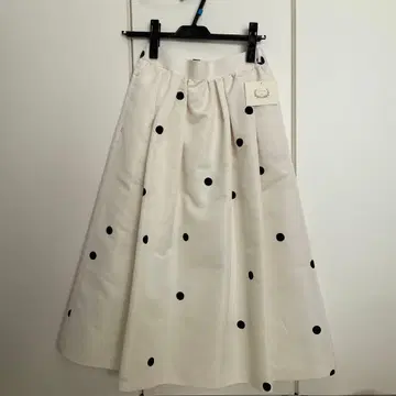 Liala x PG 랜덤 도트 포근한 실루엣 스커트 롱 기장