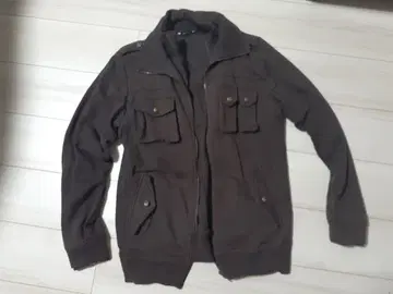 다크 브라운 지퍼 자켓