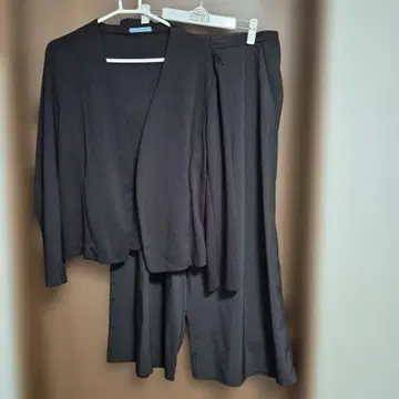 블랙 스트레치 소재 셋업