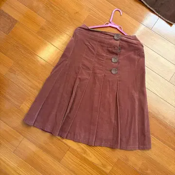 호코모모라 스커트