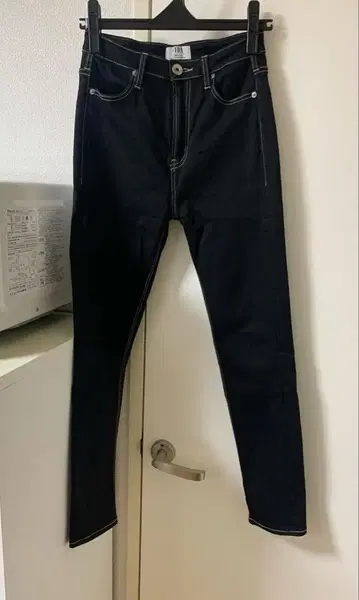 GYDA 스키니 팬츠 원 워시 하이웨스트 가격 인하 불가