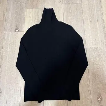 mid 터틀넥 리브 니트 풀오버