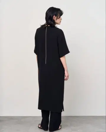 소주 soeju 라이트 크로스 크루넥 원피스