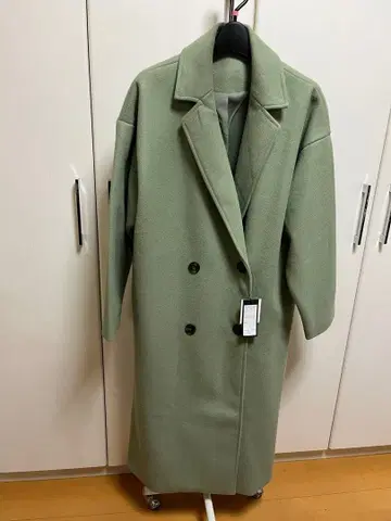 라이트 그린 더블 브레스트 롱 코트