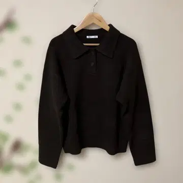 새상품급 완판템 GU 퍼프 니트 피케 셔츠 다크 브라운 M 357432