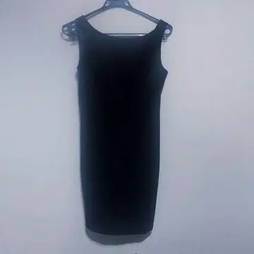 블랙 슬리브리스 타이트 드레스