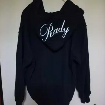 Rady 블랙 지퍼 후드티 GYDA MOUSSY