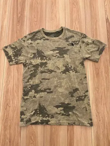 THE NORTH FACE 카모플라쥬 T셔츠