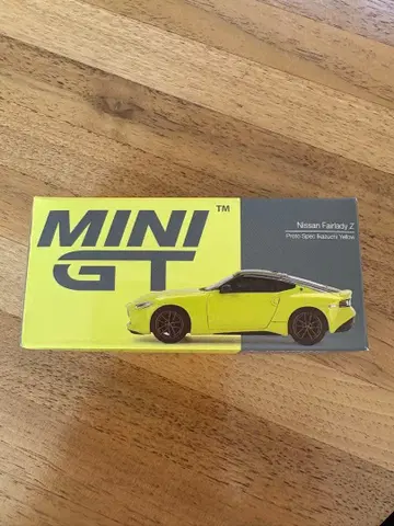 [ MINI GT ] Nissan Fairlady Z