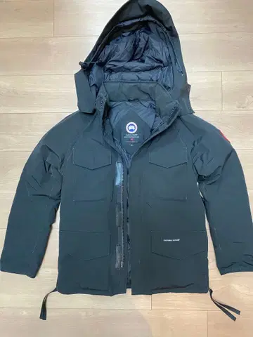 CANADA GOOSE 다운 자켓 블랙