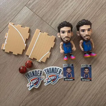 체트 홀름그렌 피규어 세트