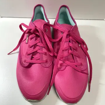 [Reebok] 핑크 스니커즈 24.0cm