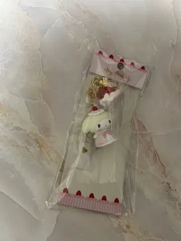 마이멜로디 딸기 휘핑 케이크 키링