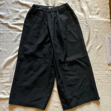 플랜테이션 블랙 와이드 팬츠