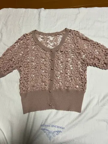 베이지 레이스 편직 반팔 가디건