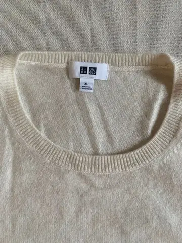 유니클로 UNIQLO 캐시미어 100% 크루넥 XL