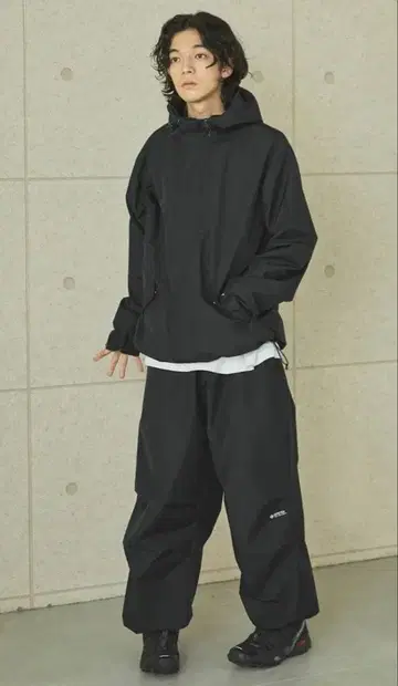 +phenix opening act 마운틴 파카 블랙 L 사이즈