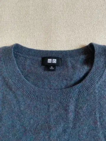 유니클로 UNIQLO 캐시미어 100% 크루넥 XL