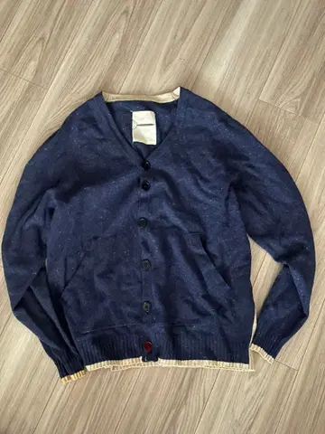 VOO 울 실크 혼방 네이비 V넥 가디건