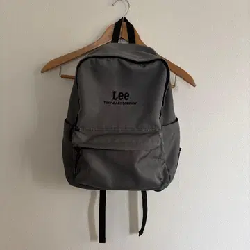 Lee 그레이 백팩