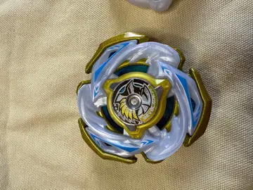 베이블레이드x CX-00 발키리 볼트s4-70v