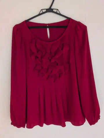 ANAYI 빨간색 프릴 긴팔 블라우스