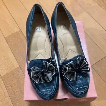 [ 컨디션 최상 ] ing 잉그 펌프스 네이비 리본 힐 걷기 편한