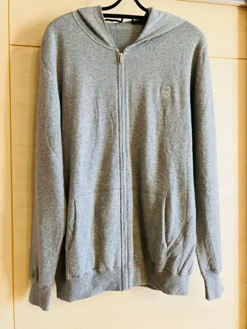 [새상품급] 루시안 페라피네 캐시미어 혼방 풀 집업 후드티 스컬 자수