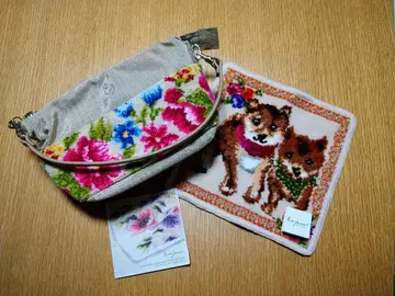 아은죠 파우치와 미니 손수건