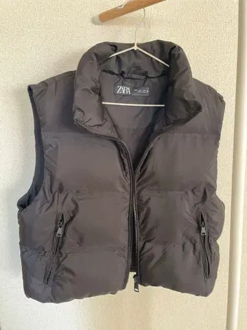 [ 새상품급 ] ZARA 블랙 다운 베스트