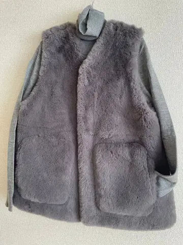 [ 선착순 ] 미라 오웬 MilaOwen 그레이 퍼 베스트