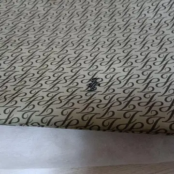 [거의 새 상품] 자유구 2웨이 숄더백 로고 브라운