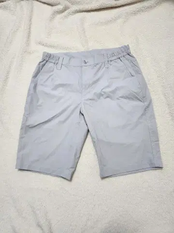 IGNIO 이그니오 미사용 새상품 그레이 숏팬츠