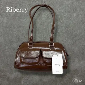 [ 새상품 ] 리베리 에나멜조 아웃포켓 핸드백 인조 가죽 광택