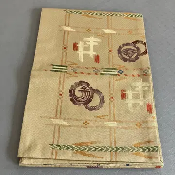 베이지 계열의 열린 나고야 오비 새상품급 368cm 화학 섬유