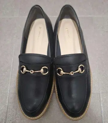 마레마레 로퍼 블랙