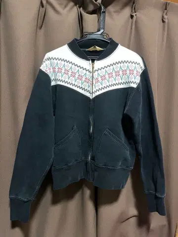 Cushman 노르딕 무늬 집업 트레이닝복 M