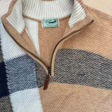 크로커다일 니트 스웨터