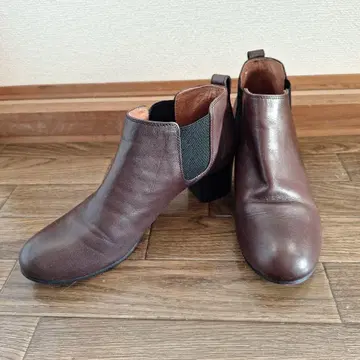 마가렛호웰 사이드 고어 부티