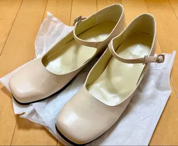 BENEBIS 베네비스 스퀘어토 펌프스 스트랩 포함 미사용