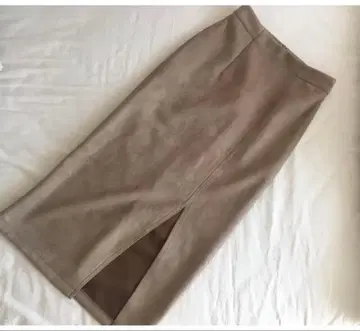 자라 ZARA 스웨이드 풍 페이크 스웨이드 스커트 완판템