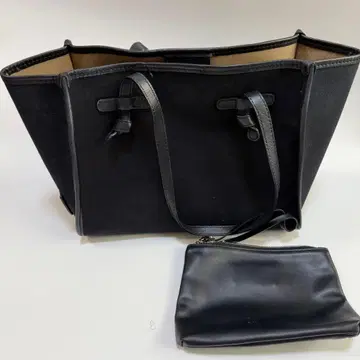 잔니키아리니 블랙 토트백 파우치 포함