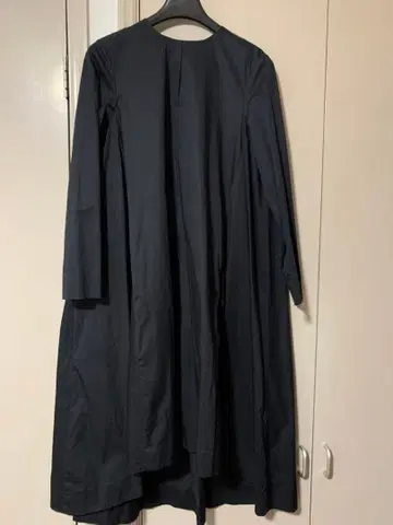 COS 블랙 원피스