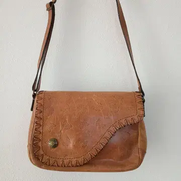 ANNA SUI 버터플라이 모티브 숄더백