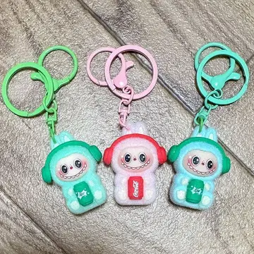 특가 labubu 음료를 든 키링 3개 세트