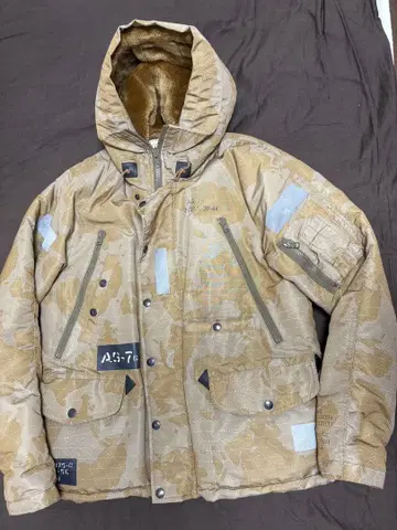 AVIREX 카모플라쥬 밀리터리 자켓